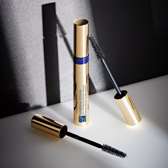 New Estee Lauder Sumptuous Extreme Lash Multiplying Colume Black Mascara - Picture 1 of 17